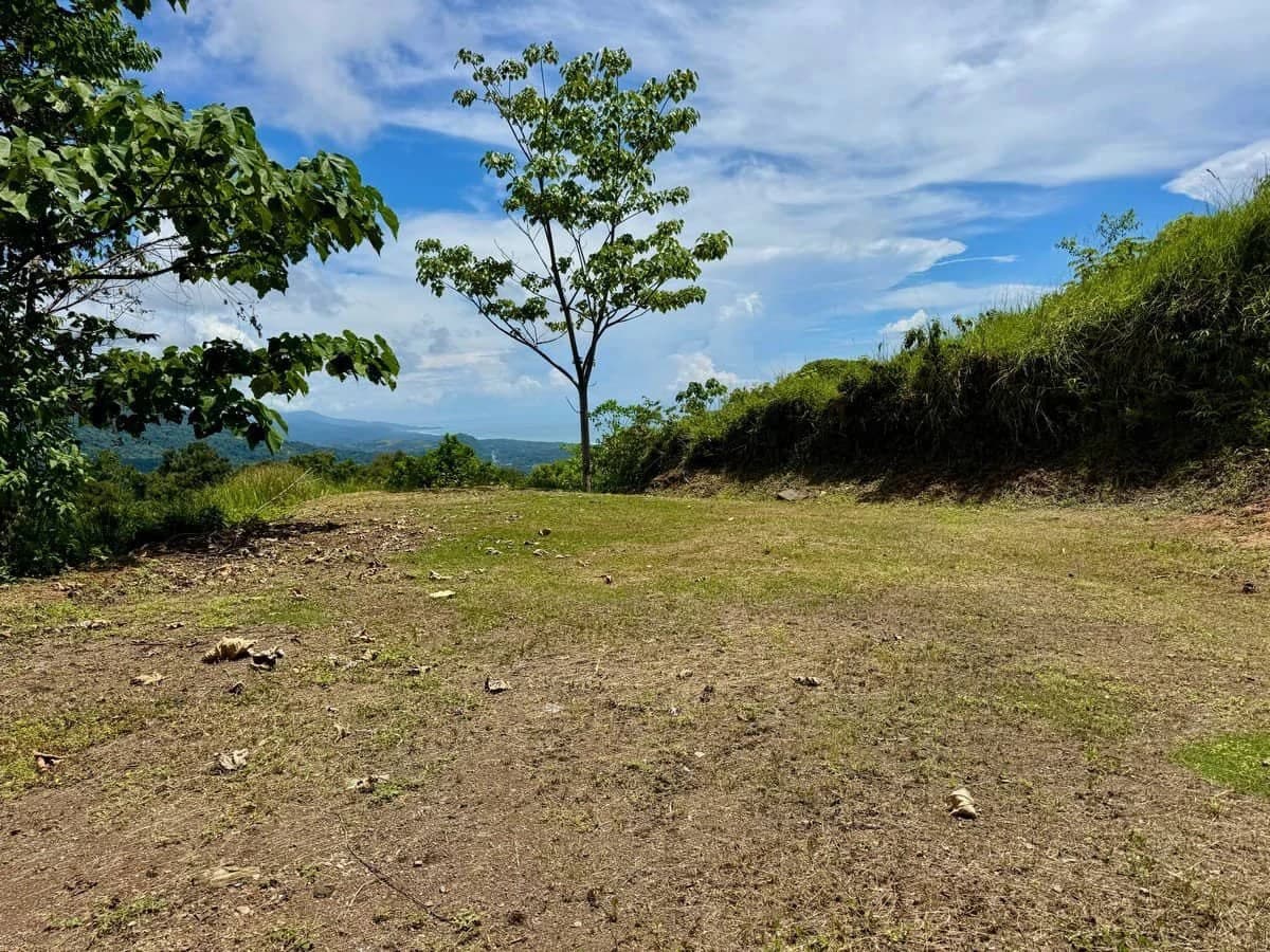 1.14 ACRES – Amazing White Water Ocean View Property, Public Road Frontage, All Utilities Ready To Build!!!! - photo 7