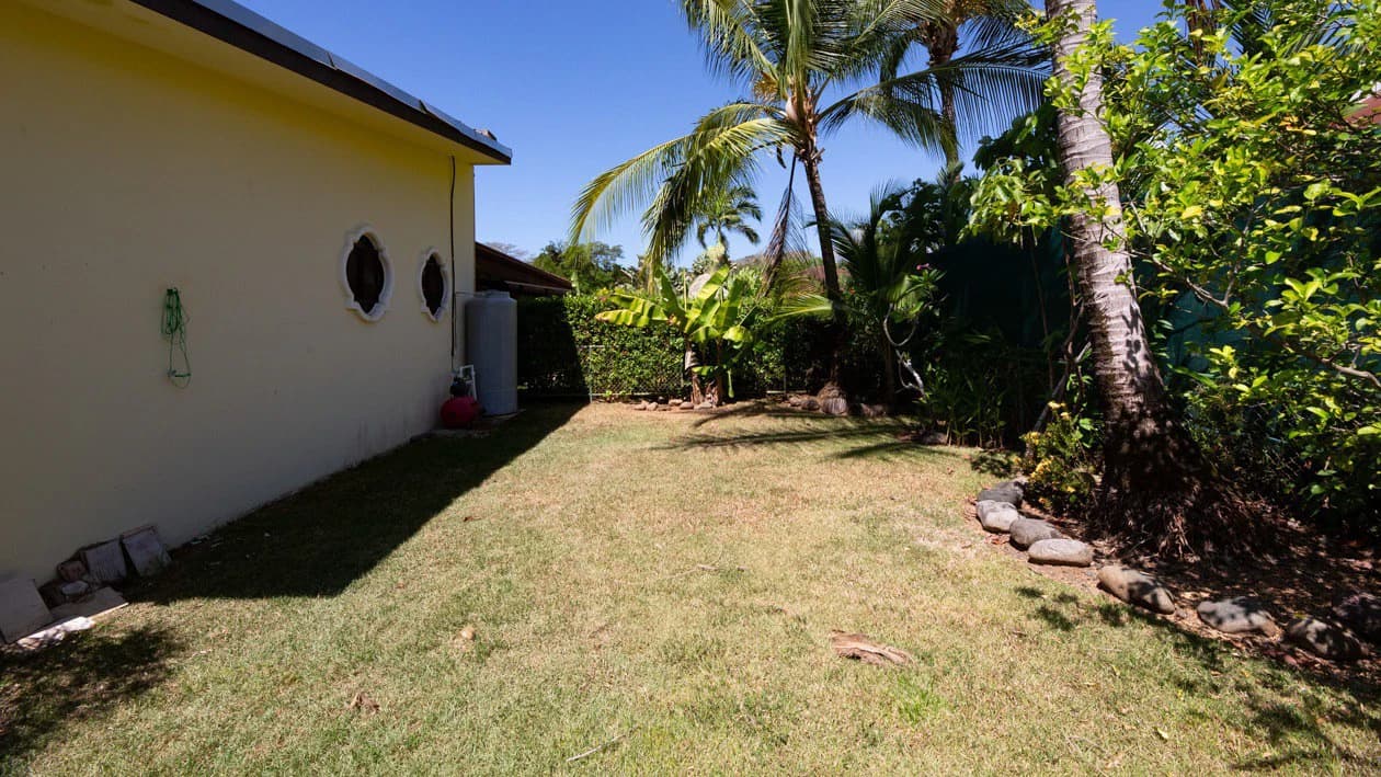 Casa Agustito in Bejcuo: Near the beach in highly sought after community! - photo 11