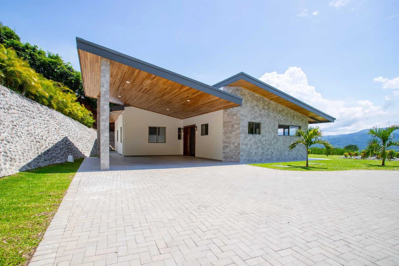 New Single-Story Home for Sale in Las Rocas, Atenas – Pool, Jacuzzi & Panoramic Views - photo 33