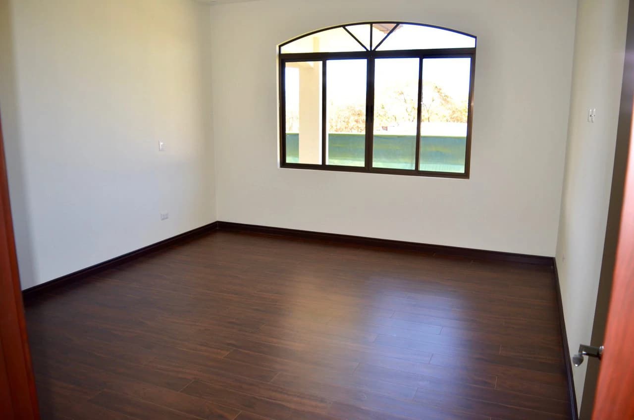 Mountain House For Sale in San Isidro - photo 17