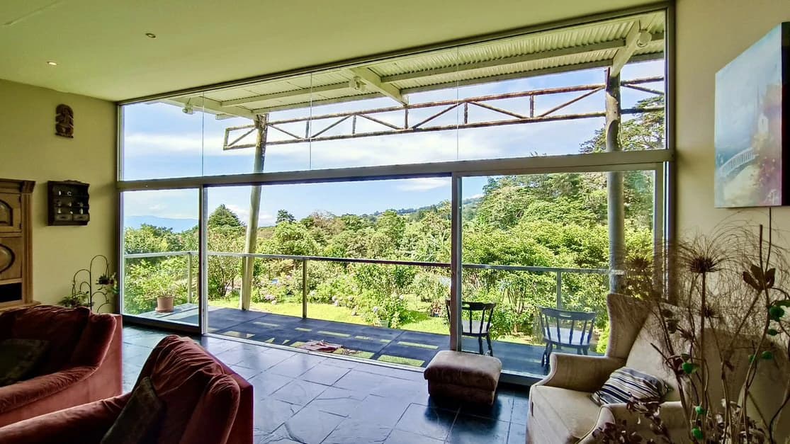 House for sale in Costa Rica: Unique Industrial style house for sale in San Isidro Heredia - photo 10