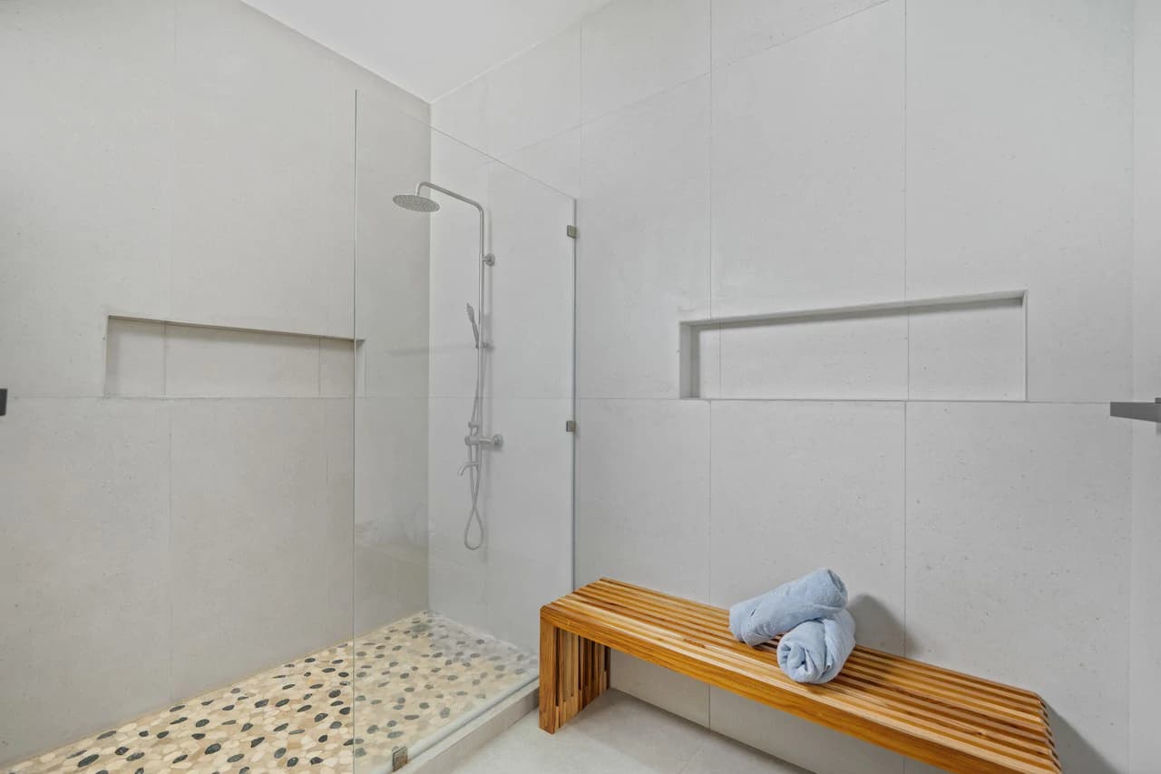 Casa Guacamaya Azul: Fully Furnished Luxury Villa in Playa Grande - photo 30