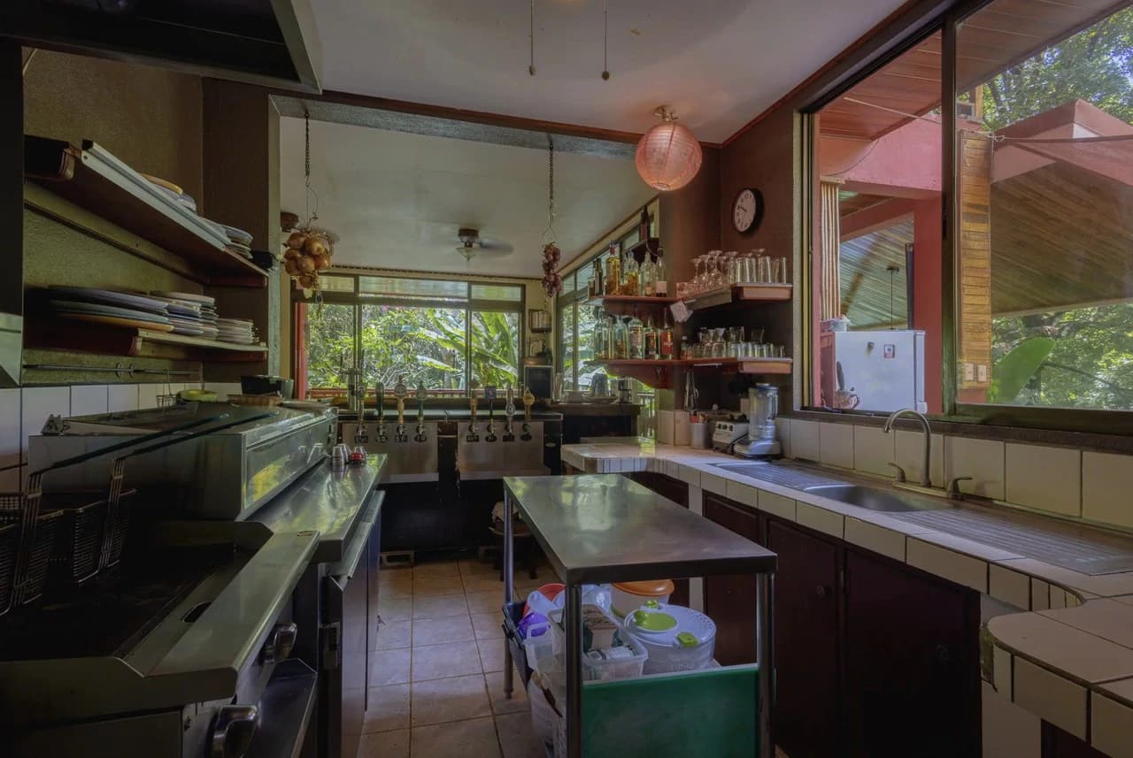 The Butterfly Brewery: $795,000 USD (NEW PRICE!) for this established business opportunity. - photo 8