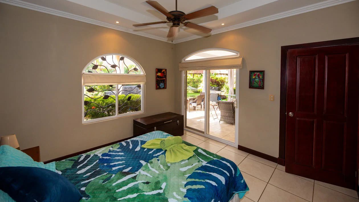 Fantastic Casa Paraiso Azul: In Demand Community in Bejuco, just 400 yards from the beach! - photo 12