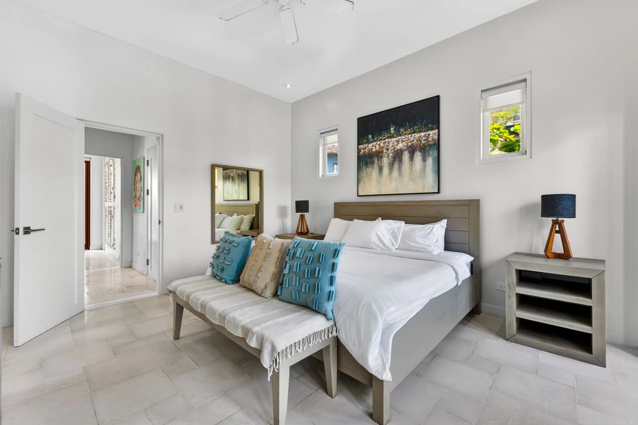25 Paseo Del Mar: Best-Priced Beachfront Home in Las Catalinas - photo 21