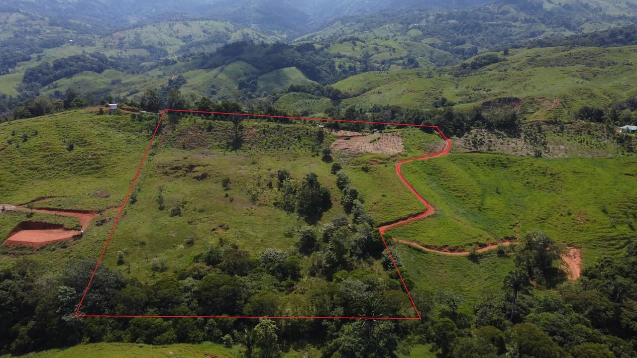 8.78 Acres Mountain View Estate with Water, Infrastructure & Endless Development Potential | Platanillo de Barú, Costa Rica - photo 1