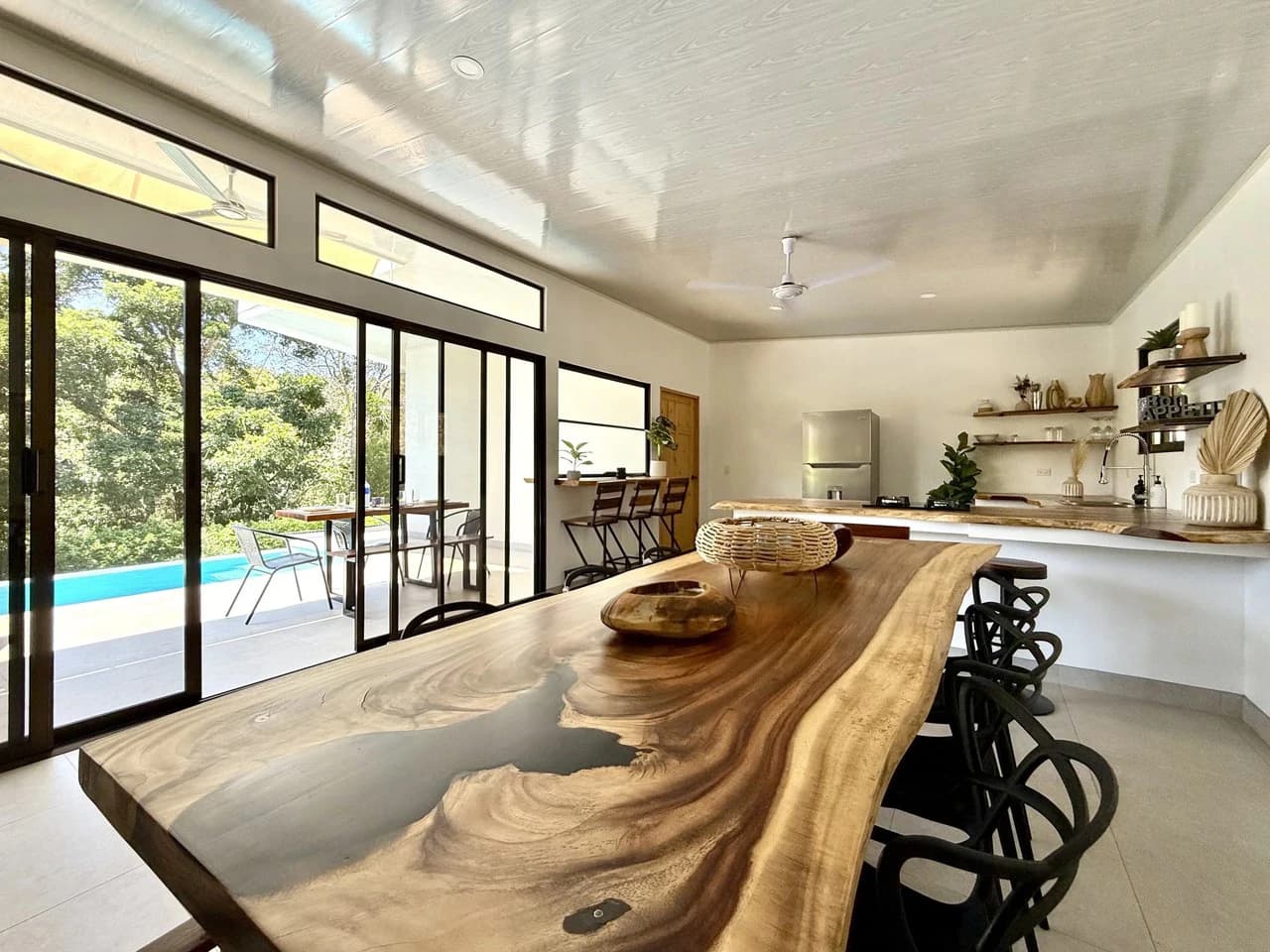 CASA BRISA ABIERTA: Turnkey Tropical Living on the Edge of Cobano $349,950 USD - photo 18