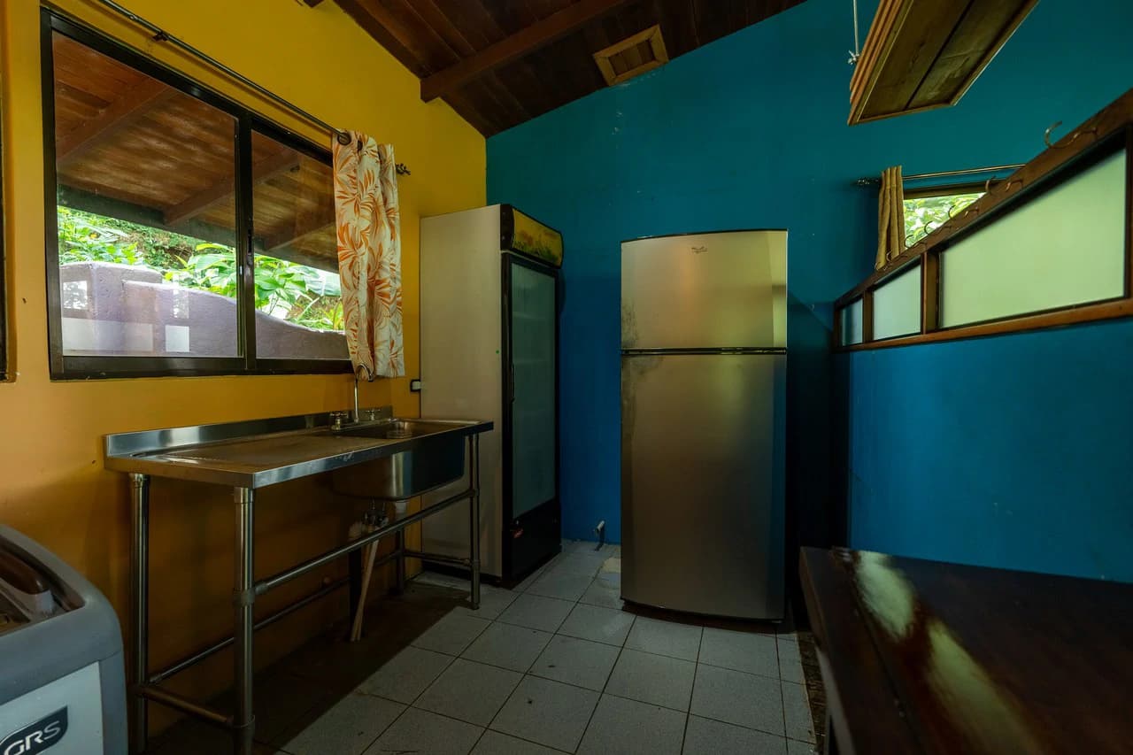 Prime Location 2 Bedroom House Observation Deck - photo 19