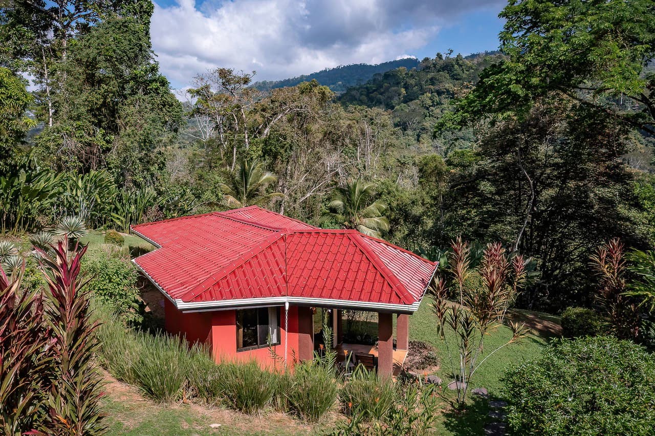 A TRANQUIL HAVEN: PRIME INVESTMENT OPPORTUNITY IN UVITA'S LUSH RIVER ENCLAVE: Mountain Hotel/Resort/Hostel For Sale in Uvita - photo 53