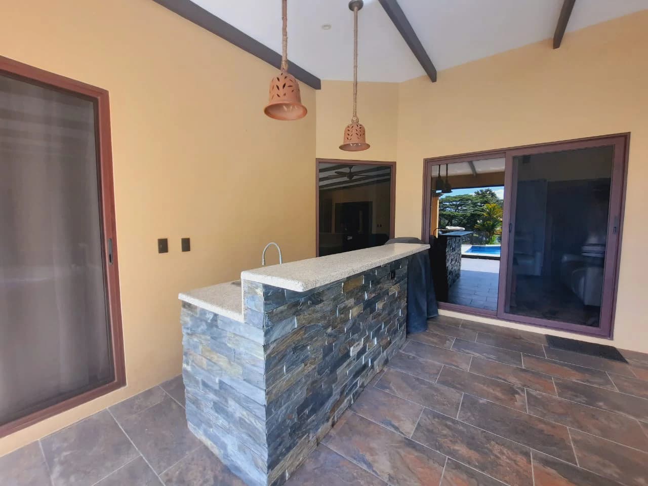 LA TOSCANA - Mediterranean Style Luxury Home on Lake Front Property. - photo 17
