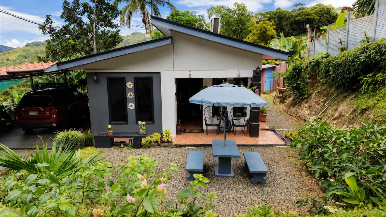 House For Sale in Páramo - photo 1