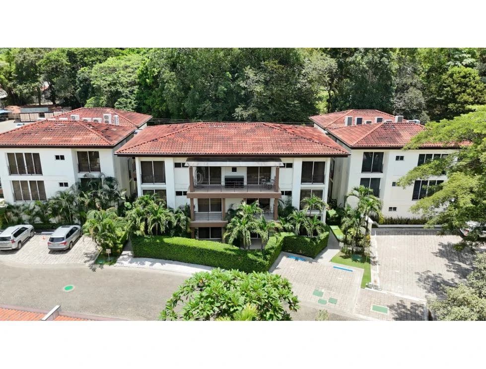 Luxury Apartment in Herradura: 2 Bedrooms, Balcony, and Pool Access - photo 3