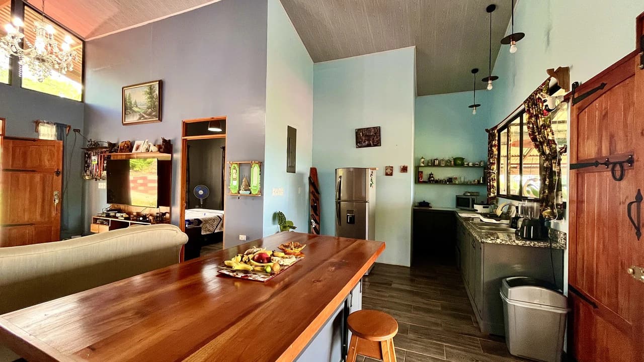 Mountain and Countryside House For Sale in Daniel Flores - photo 14