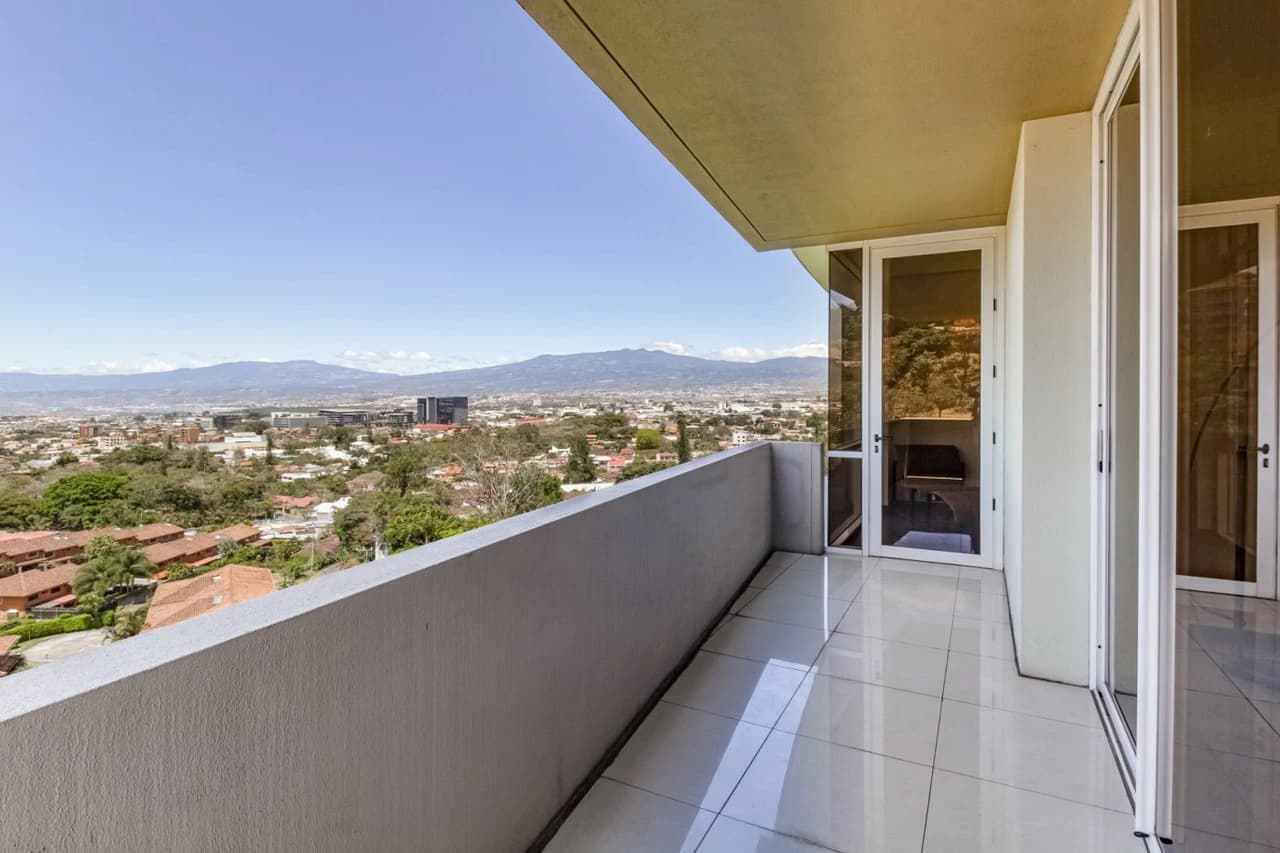 Apartment For Sale in San Rafael - photo 6