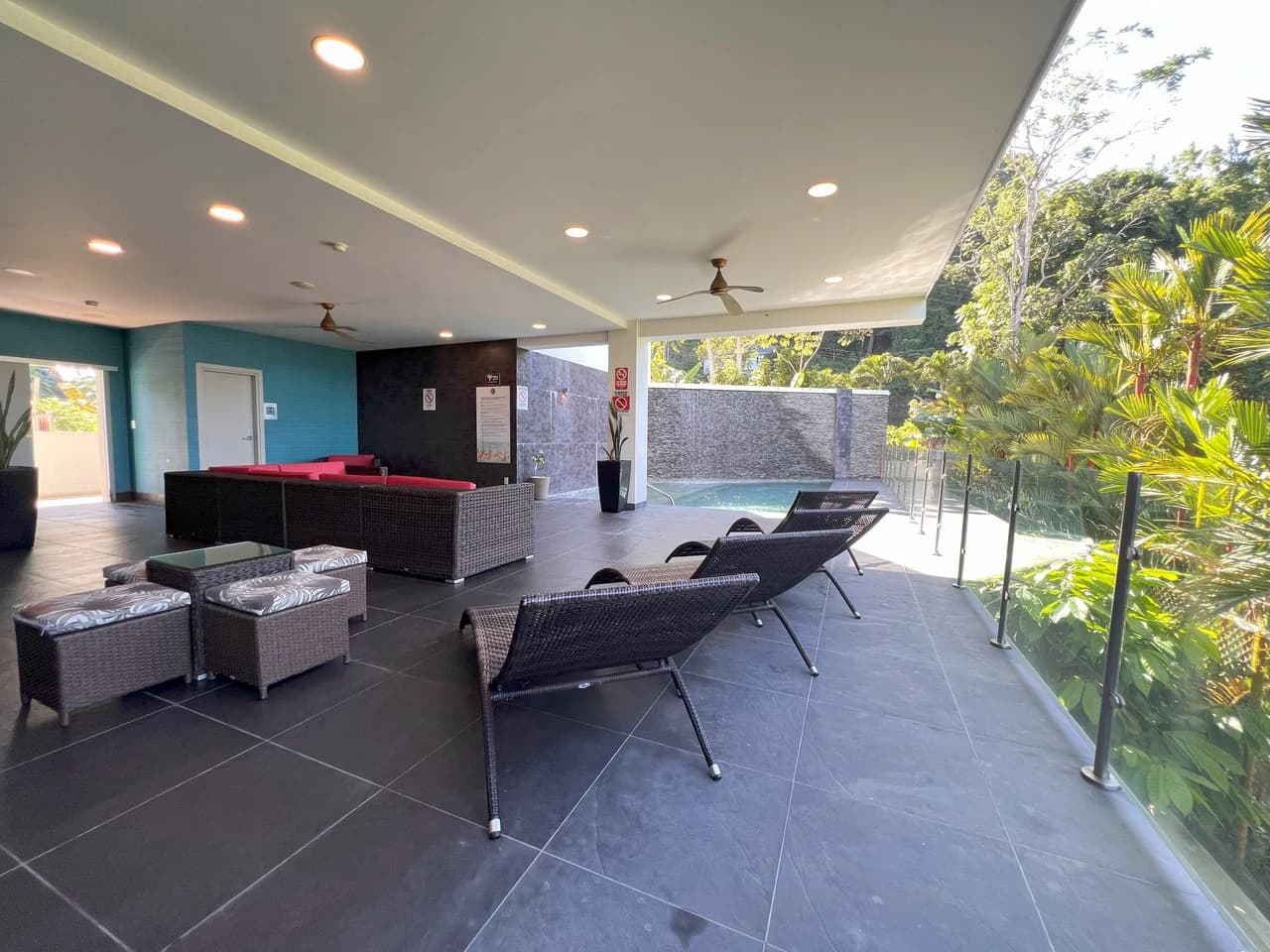 Sunset Boulevard: Stunning 2-Bedroom Oceanview Apartment for Sale in Sunset Blvd, Jaco Beach - photo 14