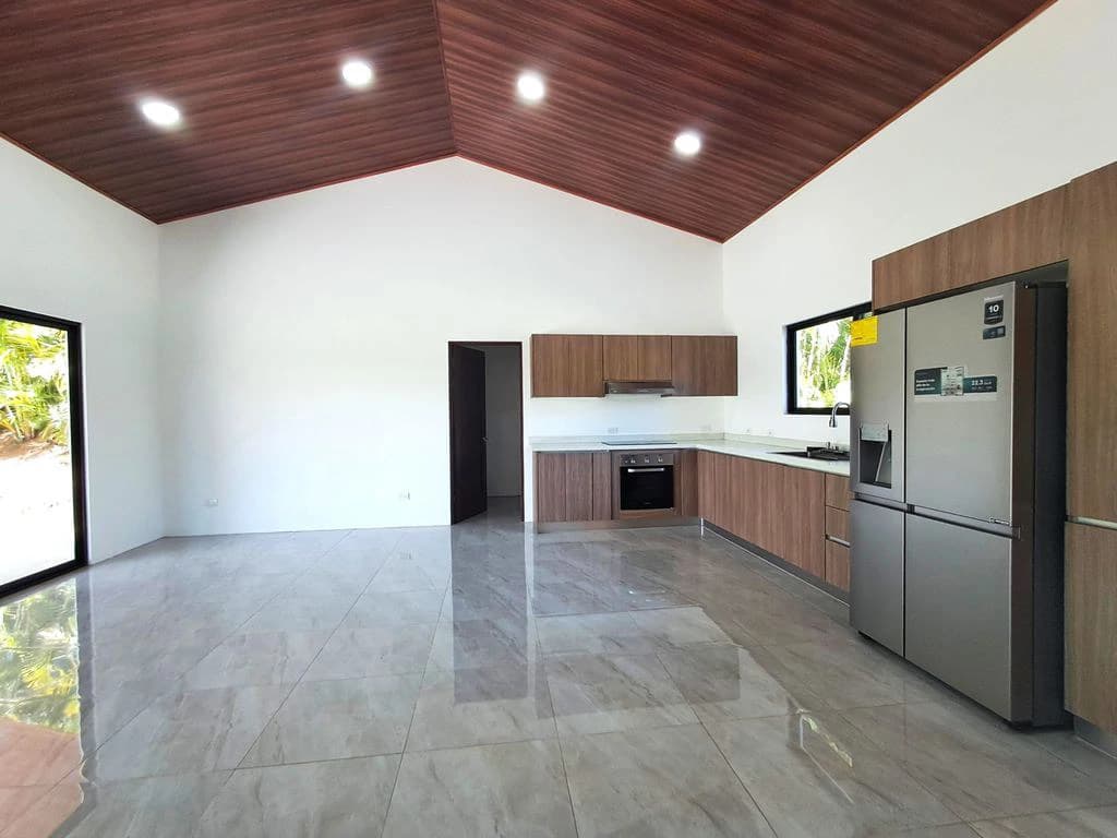 Casa Luz: Brand-New Home in the Gated Community of Loma Verde - Carrillo - photo 14