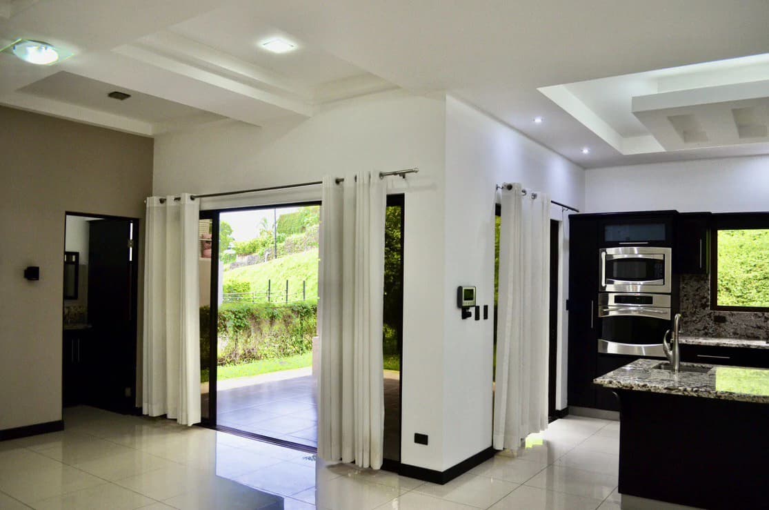 Condominio Francosta Casa Contemporanea en Venta: Condominium For Sale in Barreal - photo 6