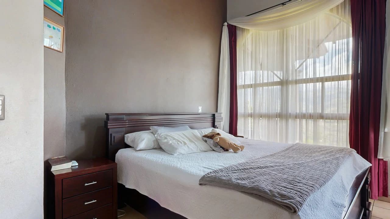 Spacious 5-Bedroom Colonial Home with 4 Bathrooms | La Bonita, Rivas - photo 24