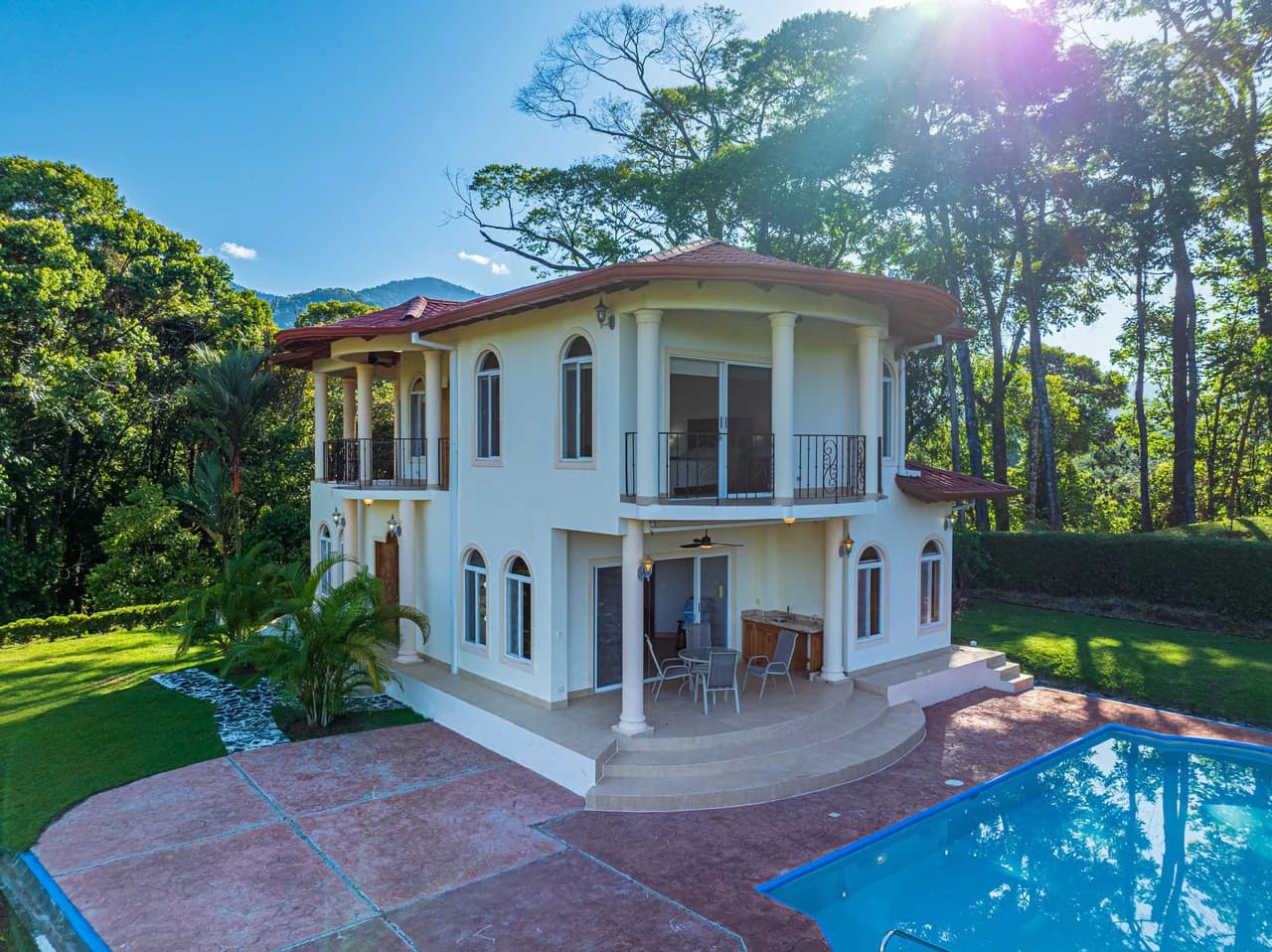 Elegant 3 Bedroom + Office Jungle Home in Puesta Del Sol, Ojochal - photo 3