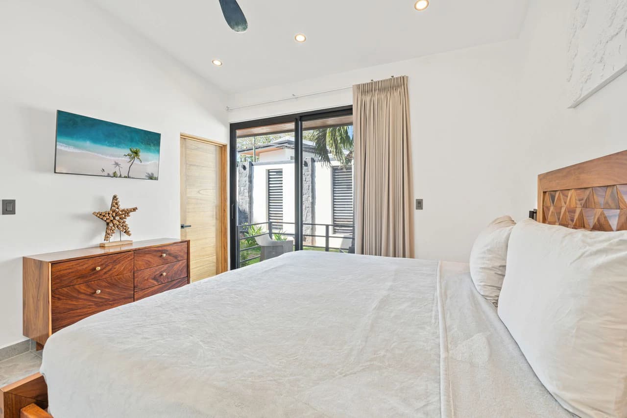 Villa Wahoo: Luxury Beachside Villa in Playa Grande Estates - photo 18