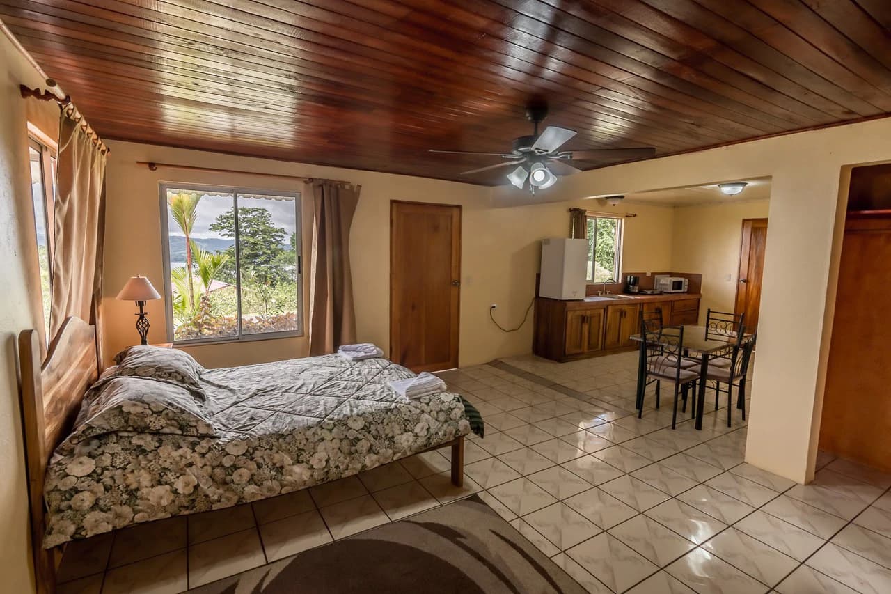Nepenthe B&B: Hotel / B&B in the Rain Forest with spectacular views of Lake Arenal & Volcano. - photo 30