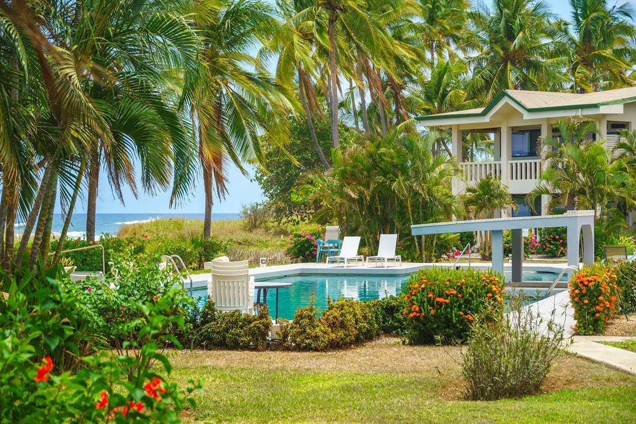 Las Brisas #15: Beachfront Condo With Luxury Upgrades & Unparalleled View - photo 7