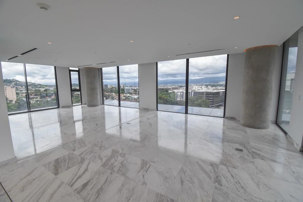 Apartment For Sale in San Rafael - photo 5