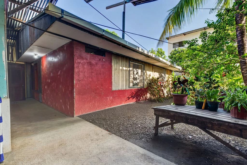 Casa Salinas: Tropical Compound with Multiple Income Opportunities in Playa Grande - photo 20