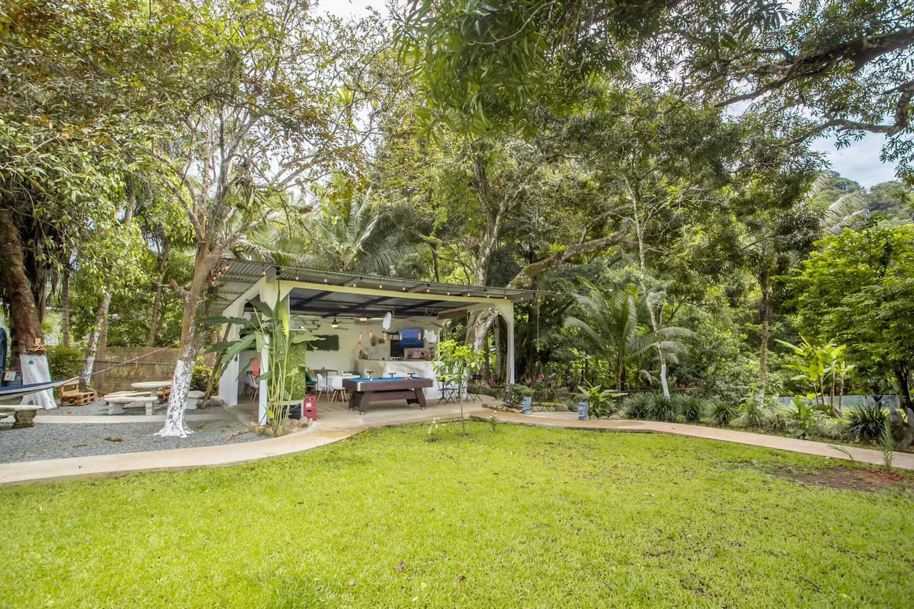 0.81 ACRES – Turn-Key Riverside Business & 3 Bedroom Home Near Dominical!!!: Near the Coast and Riverfront Hotel/Resort/Hostel For Sale in Dominical - photo 5