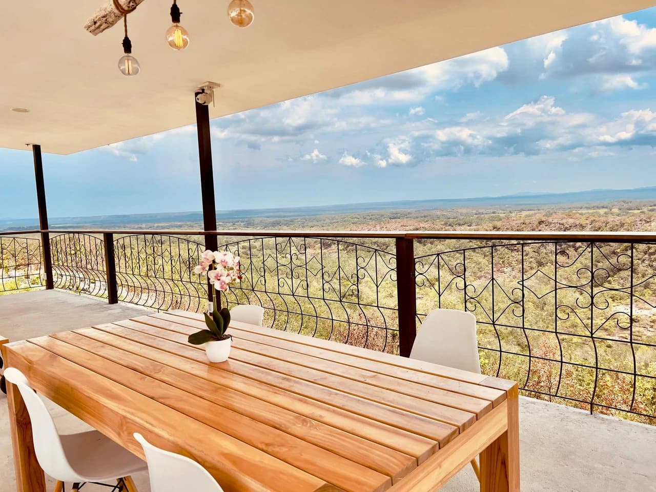 Mountain House For Sale in Curubandé - photo 4