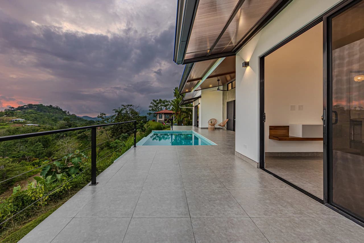 CHONTALES NEW VILLA WITH PANORAMIC OCEAN AND MOUNTAINS VIEWS: Mountain Villa For Sale in Ojochal - photo 24
