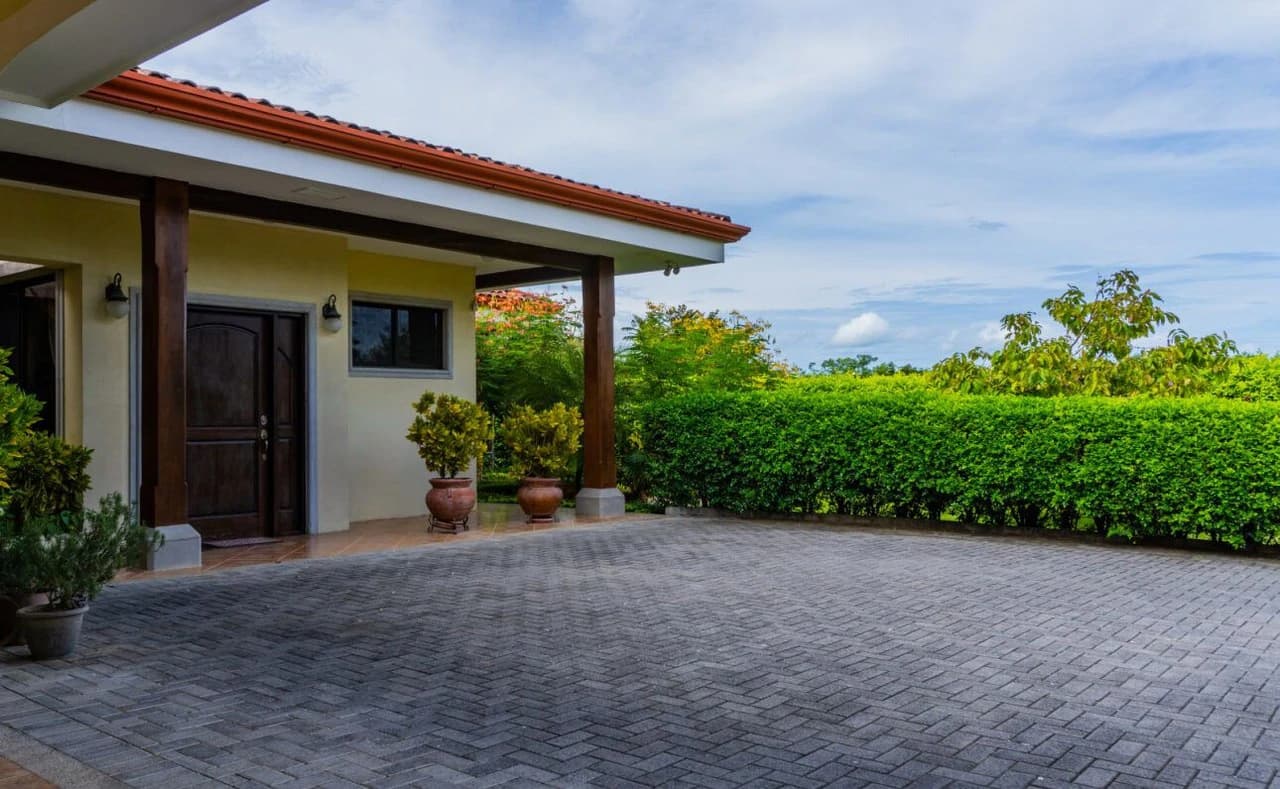 House For Sale in Curubandé - photo 3