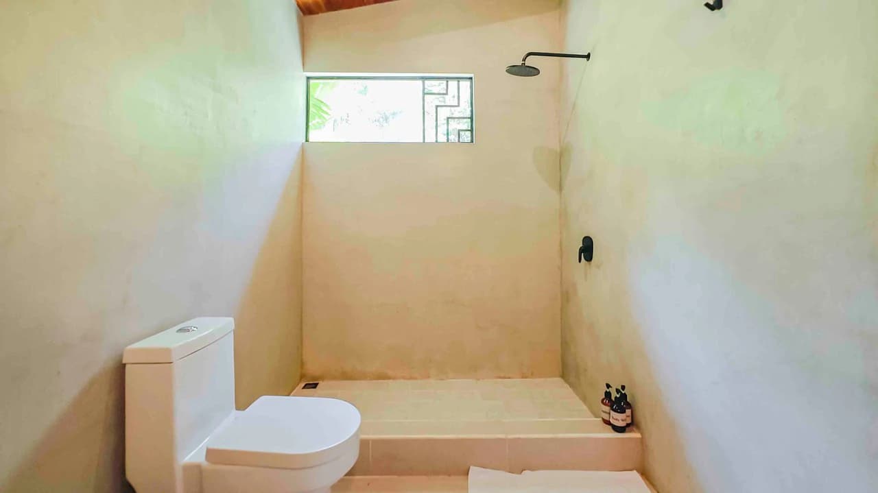 ID 498 - 3 Bd/3Ba w/Pool on 21,000m2 Lot, Punta Uva: Hilltop Estate with Expansive Outdoor Living, Infinity Pool, and Solar Power on 2.1 Hectares of Titled Land - photo 24