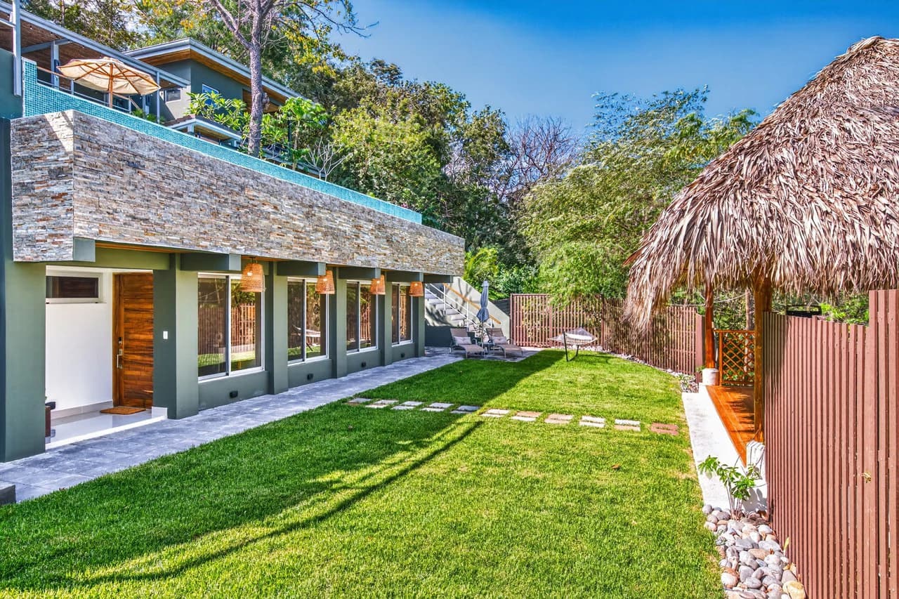 Casa Pochote: Artisan Luxury Villa Near Tamarindo | Pool, Jacuzzi & Langosta Beach Club Membership Included - photo 52