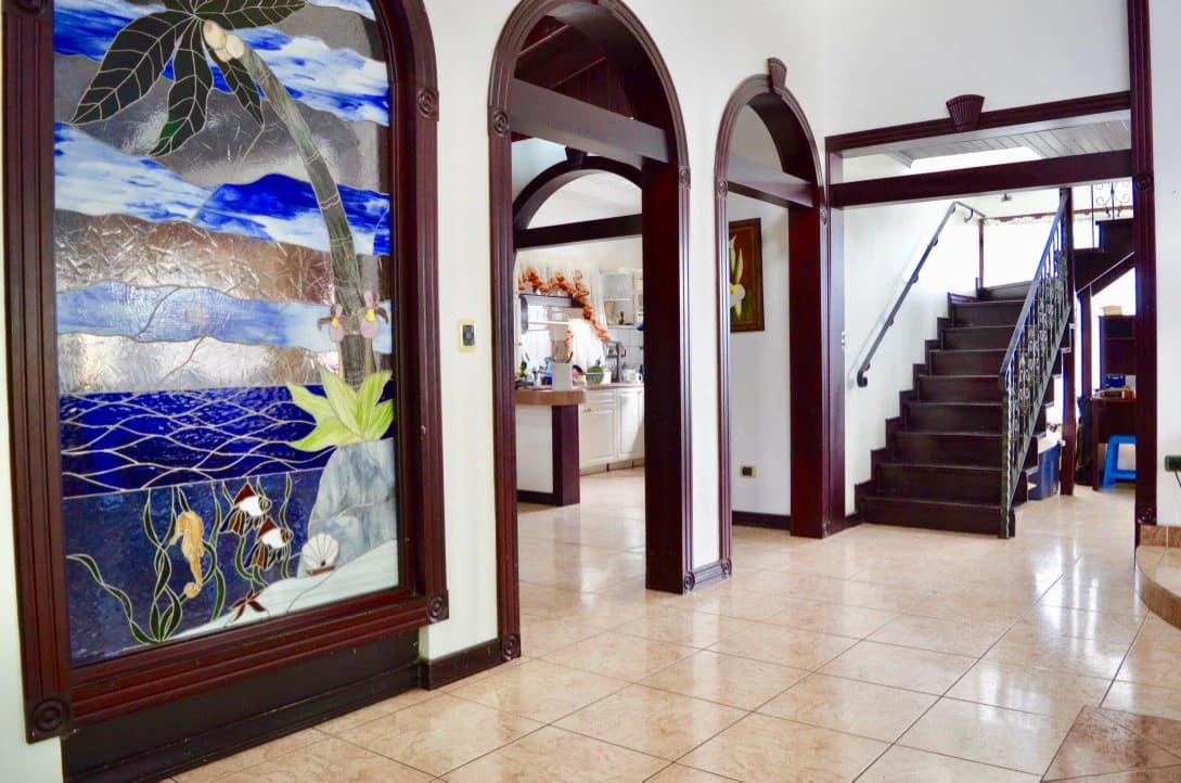 Spectacular 4BR House for sale in San Rafael - Heredia, ideal for a large family, or for those looking for a rental income option! - photo 21