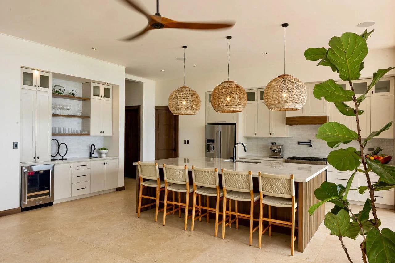 Luxurious 5 Bedroom Coastal Estate Dominical - photo 12