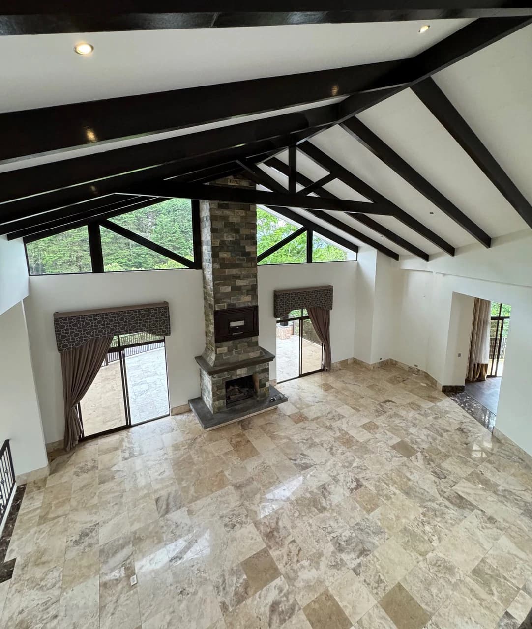 Casa Allan: House For Sale in Cartago, Tres Ríos, Curridabat - photo 4