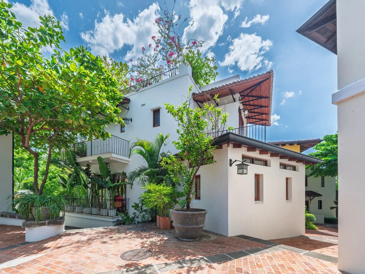 25 Paseo Del Mar: Best-Priced Beachfront Home in Las Catalinas - photo 49