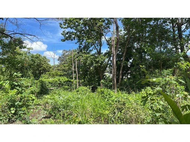 Building potential property for sale in Guadalupe, 5 minutes away from Liberia and 20 from the National Park of Rincon de la Vieja