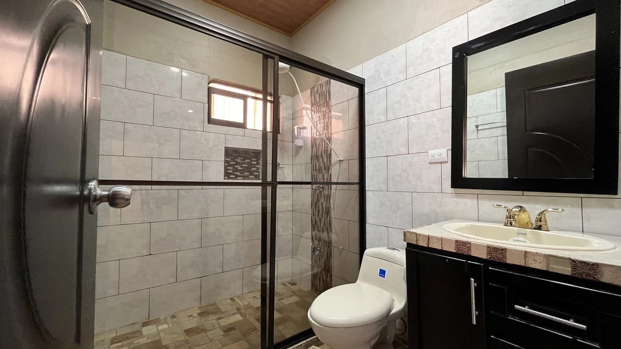 House For Sale in Daniel Flores - photo 14
