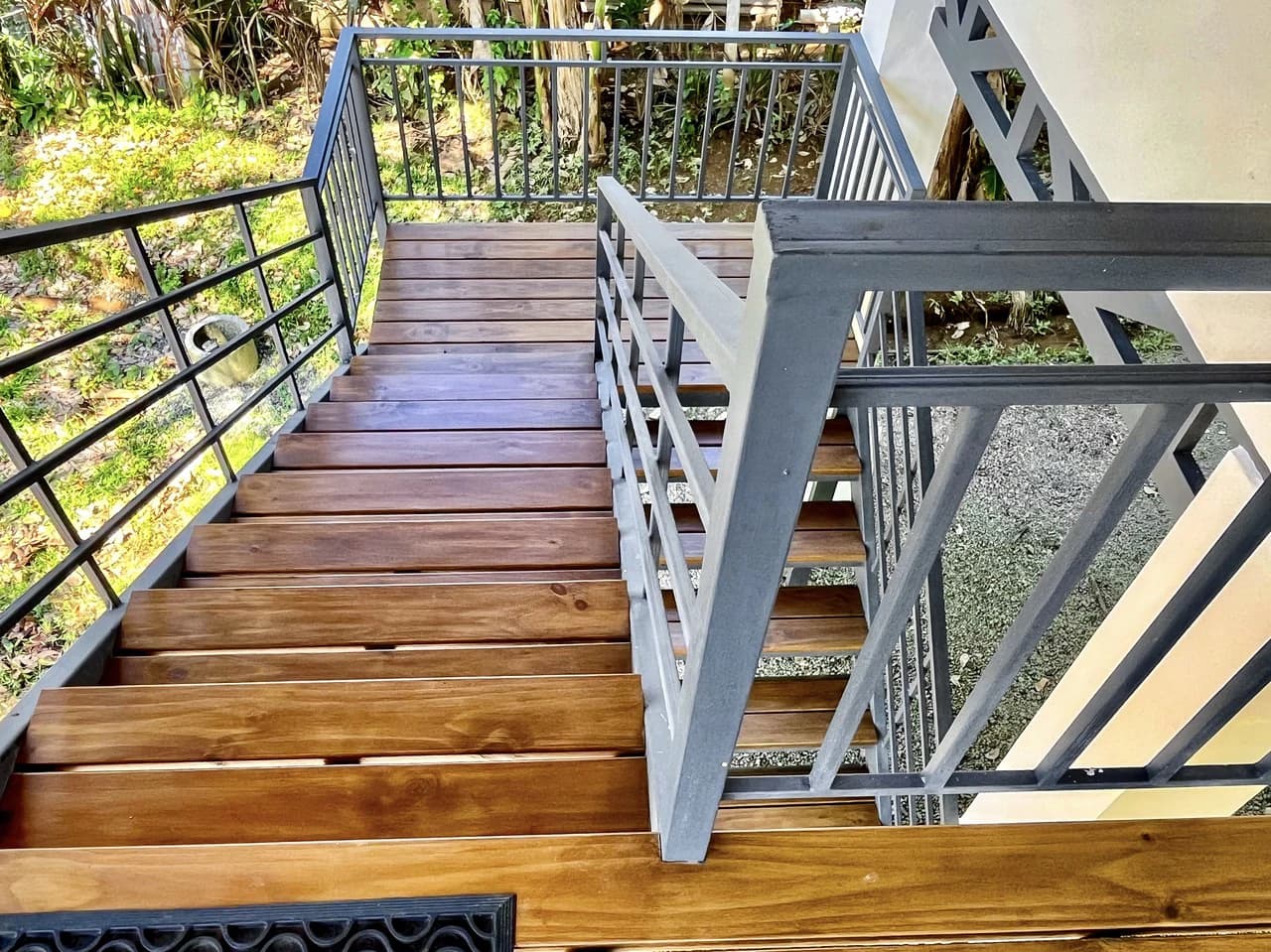 .075 ACRES – 2 Bedroom New Construction Home, Walk to the River, 5min to Playa Matapalo, 15min to Dominical!!!! - photo 24