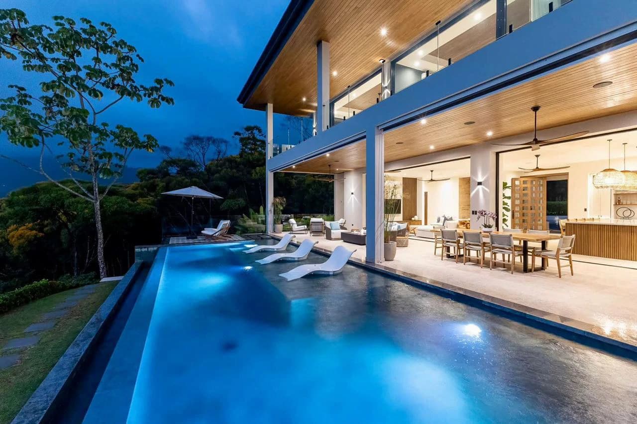 Luxurious 5 Bedroom Coastal Estate Dominical - photo 39