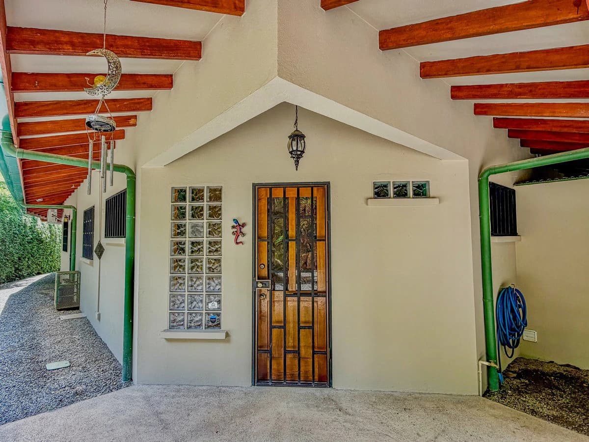 0.8 ACRES- 2 Bedrooms w/ Conversion Potential to 3 Bedrooms, 2 Full Bathrooms, Saltwater Pool, 8min to Dominical, and TWO 4×4 Vehicles Included!!! - photo 21