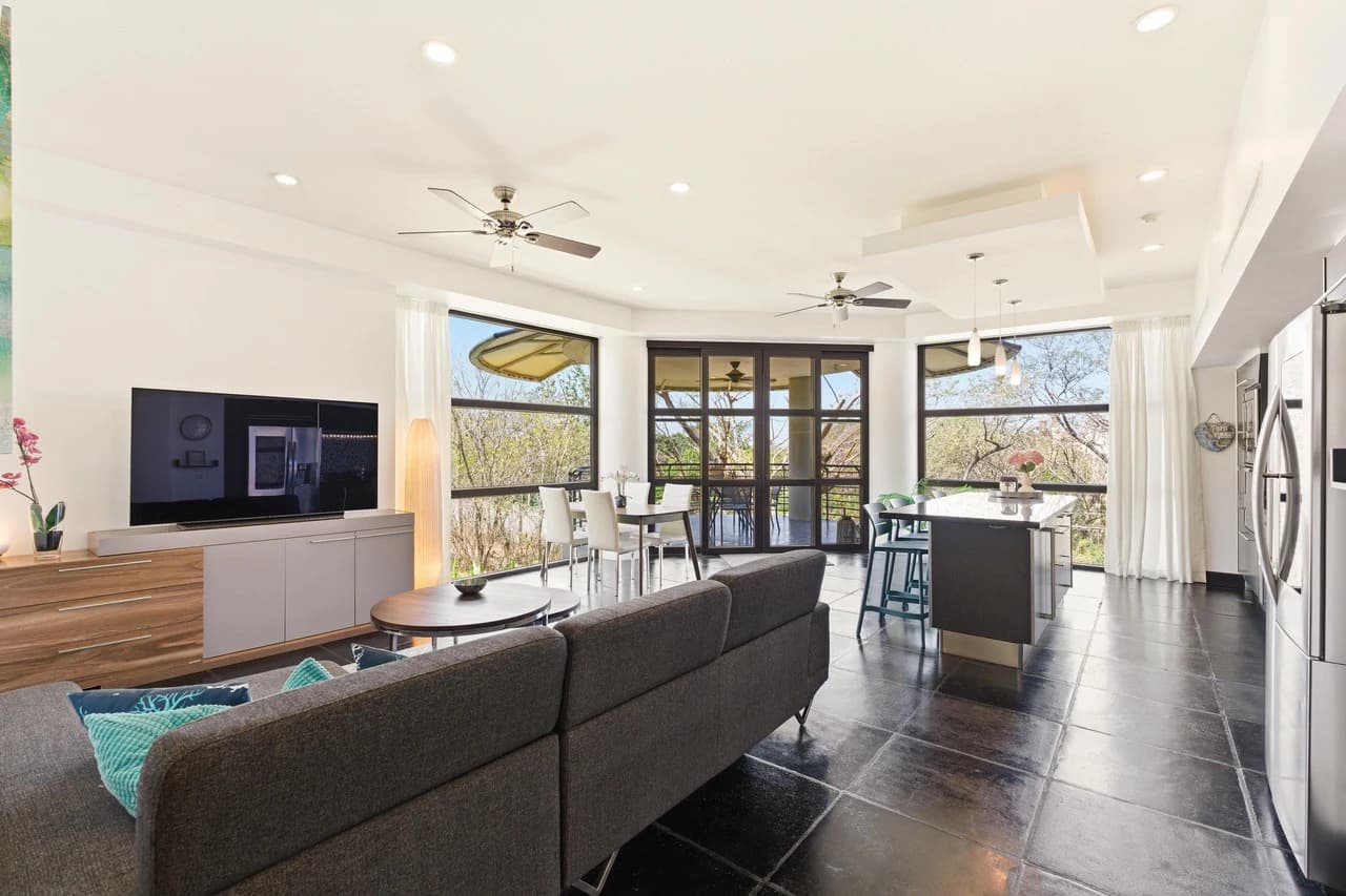 La Perla 113: Boutique Luxury Condo in the Heart of Tamarindo