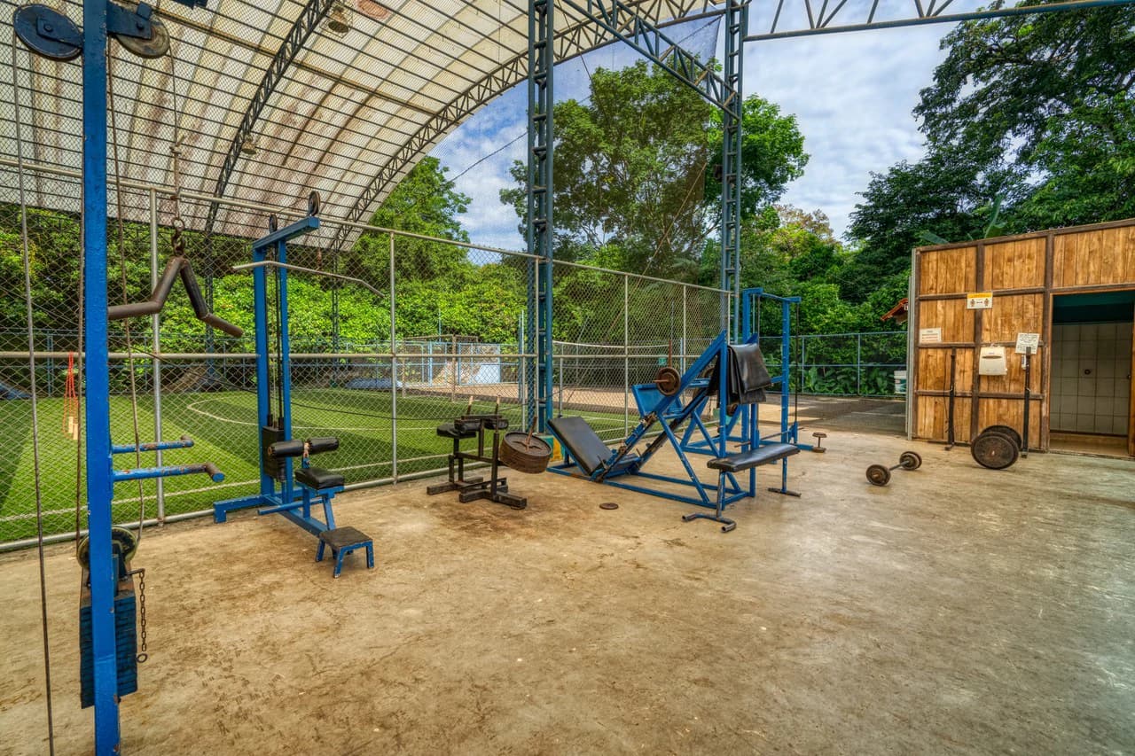 THRIVING SPORTS AND COMMERCIAL BUSINESS WITH OWNER FINANCING OPTION: Rincon Uvita - photo 27