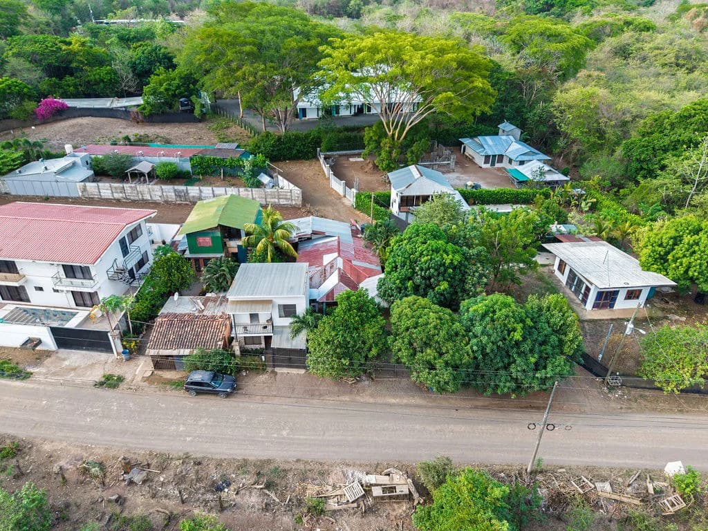 Casa Salinas: Tropical Compound with Multiple Income Opportunities in Playa Grande - photo 30