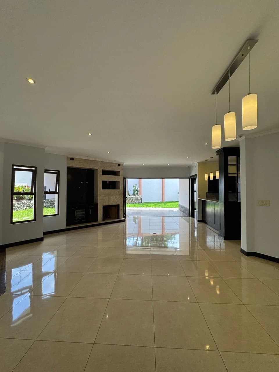 Casa La Guaria: House For Sale in Barrio La Guaria - photo 15