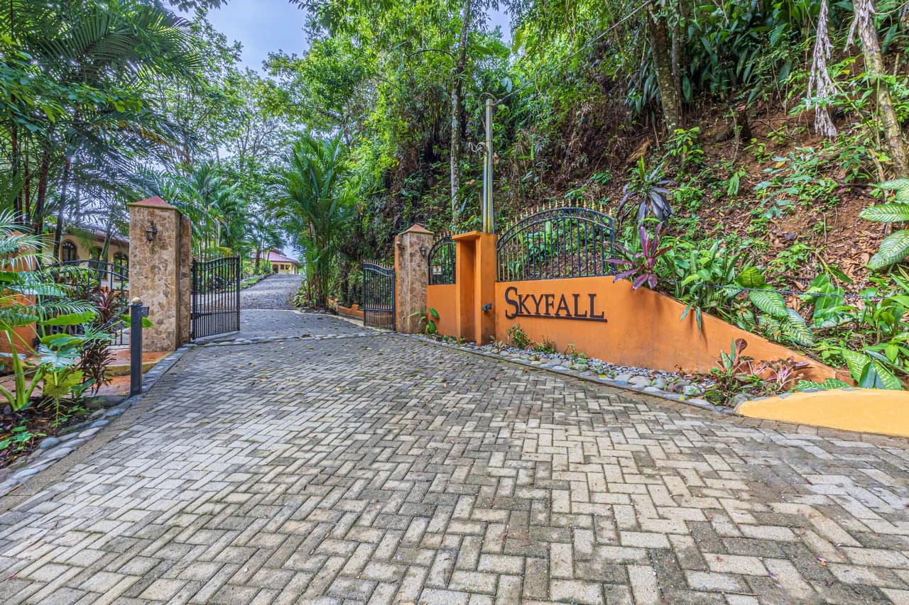 SKYFALL, The Estate, Exclusively Offered, Dominical Coastline Views: Mountain House For Sale in Escaleras - photo 69