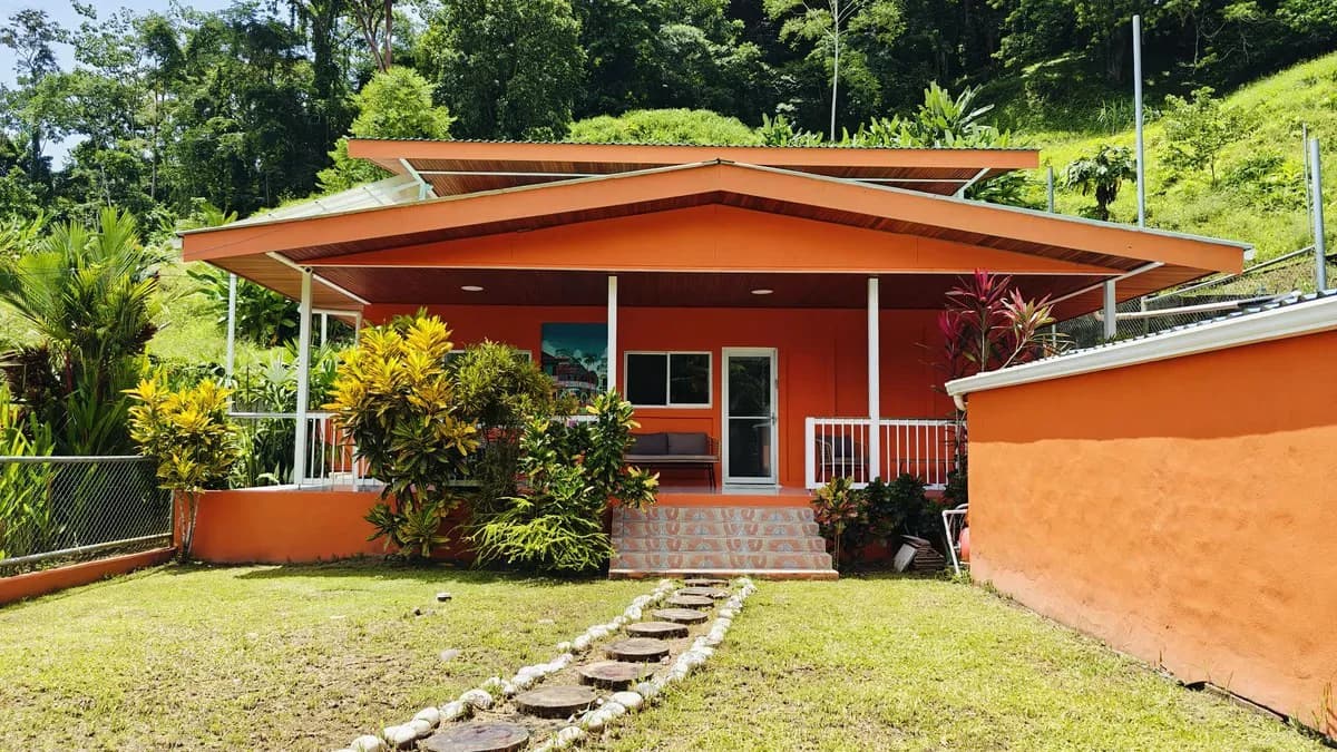 ID 888: 4 Bd/3 Ba Multi-Unit Home Near Puerto Viejo with Rental Potential