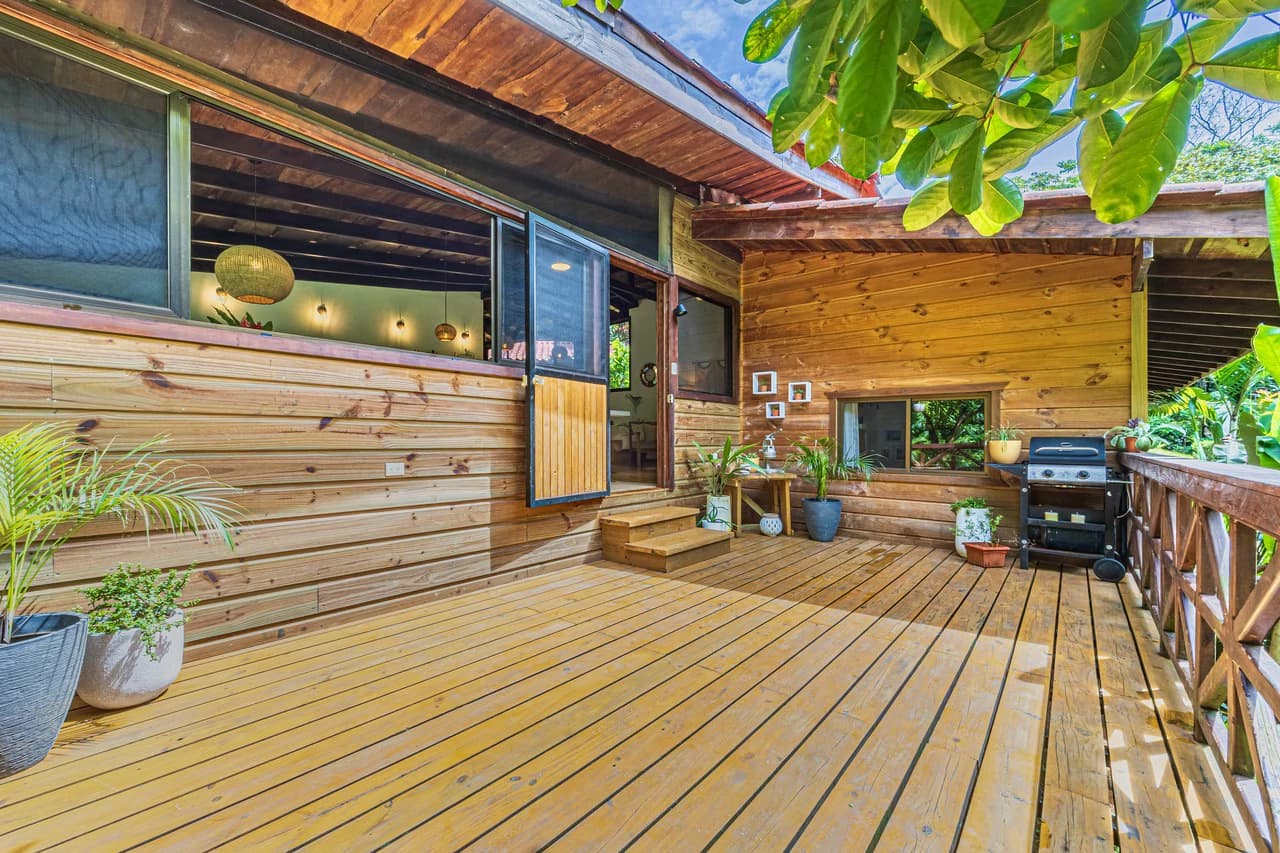A Jungle House Built of Wood & River Dreams - photo 30